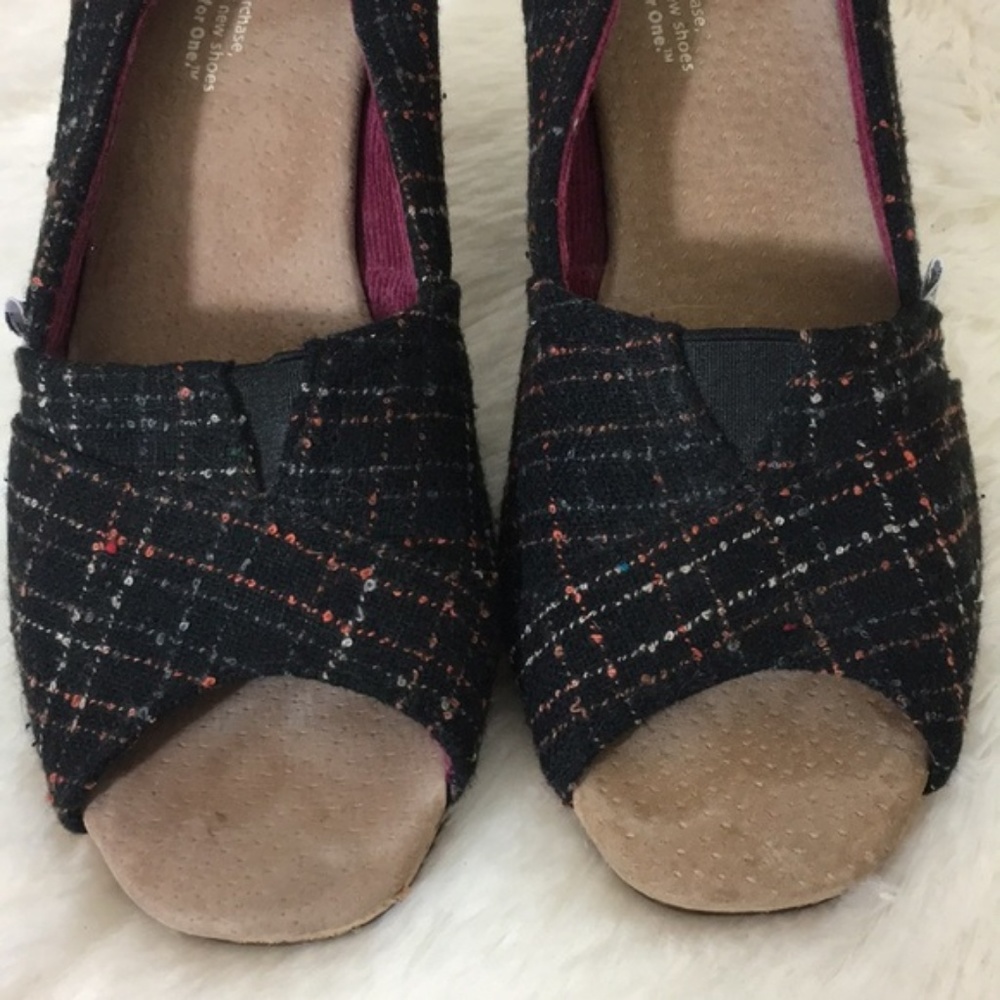 Toms Black & Multi Cork Peep Toe Wedges, size 7 - Picture 3 of 8